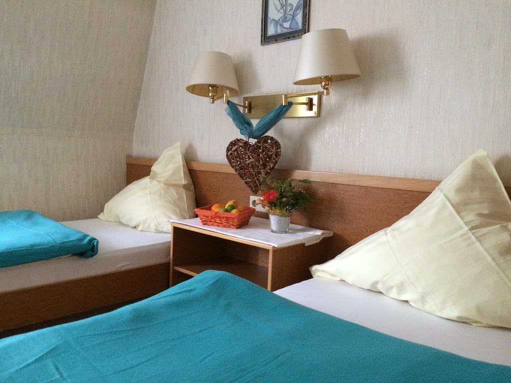 Hotel Ragusa Dormagen Habitación foto